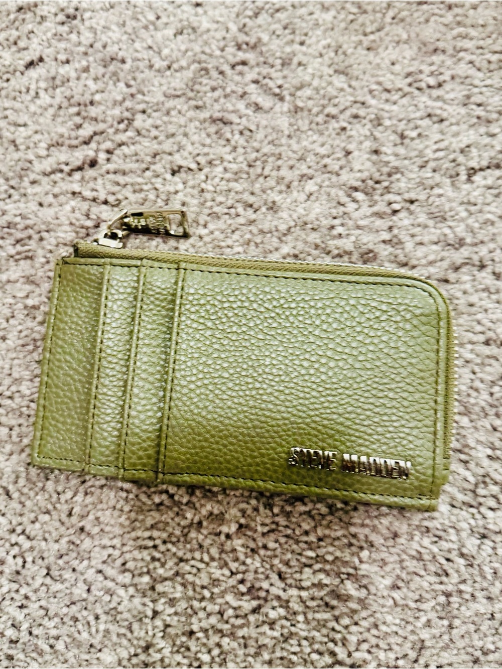 Steve Madden Olive Pebbled Leather Zip Card Wallet